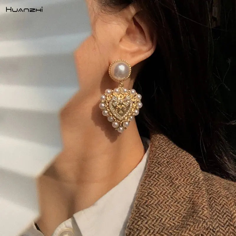 Baroque Pearl Heart Drop Earrings for Women | Gold Geometric Statement Earrings eprolo